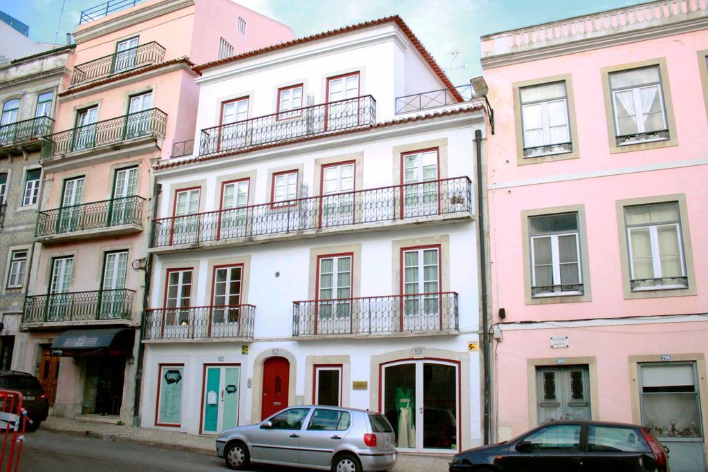 Joivy Modern 1-Bed Apt With Terrace, Moments From Sao Bento Palace Lisboa Exterior foto