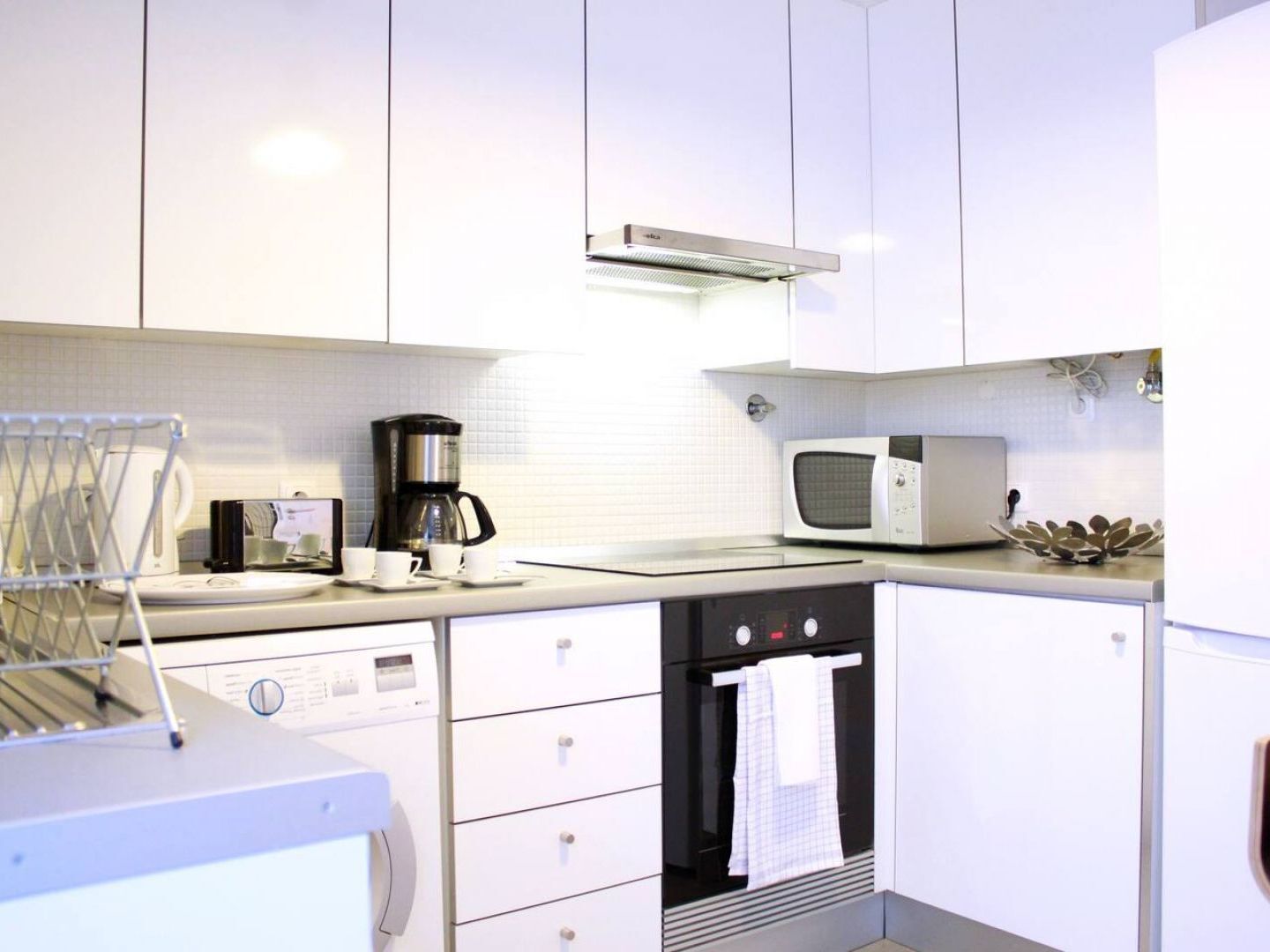 Joivy Modern 1-Bed Apt With Terrace, Moments From Sao Bento Palace Lisboa Exterior foto