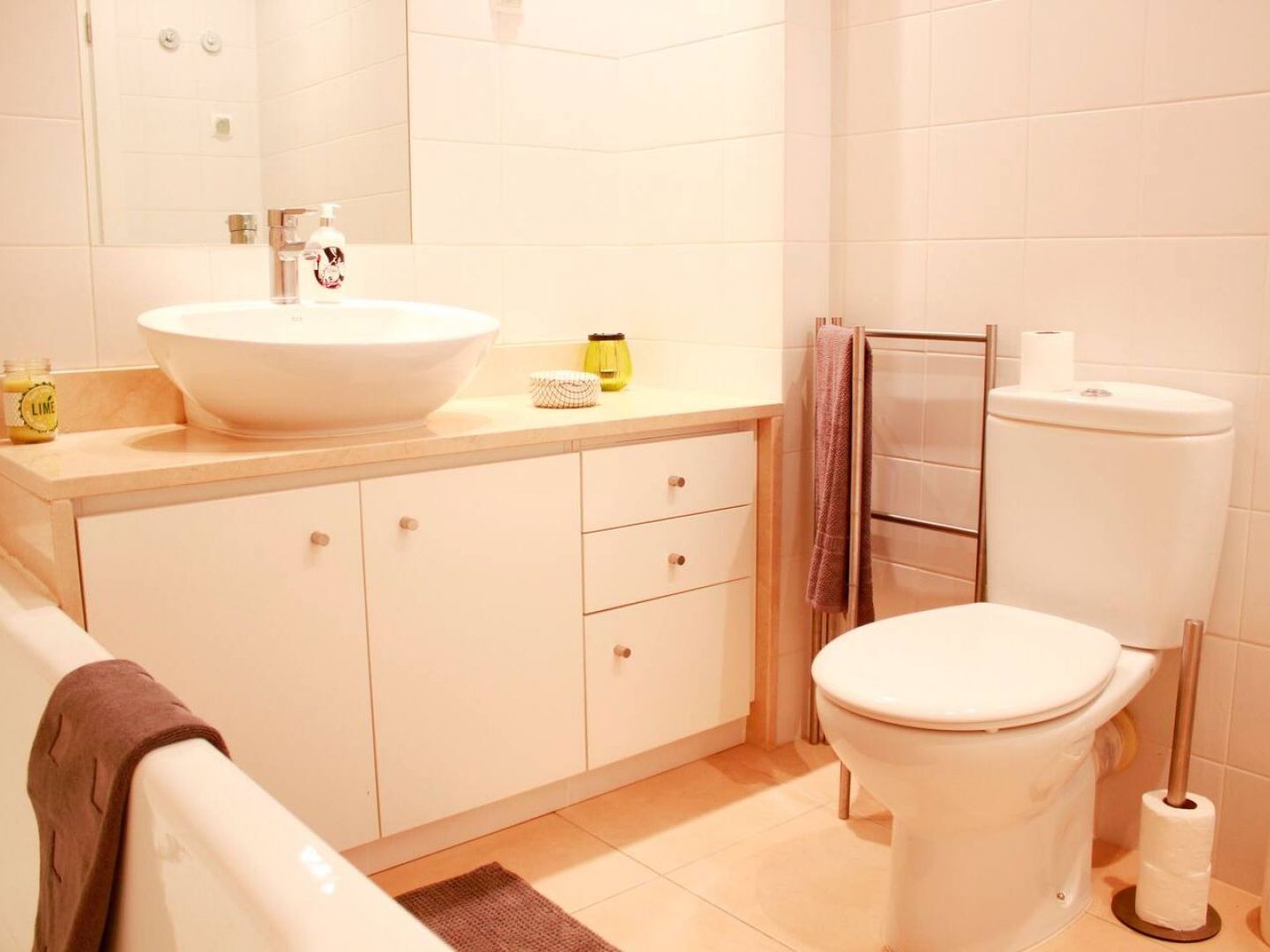 Joivy Modern 1-Bed Apt With Terrace, Moments From Sao Bento Palace Lisboa Exterior foto